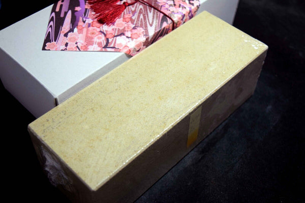 Japanese Natural Whetstone Wakayama Omura-to Chameto *Chunk* #150 / 2809g  *F/S*