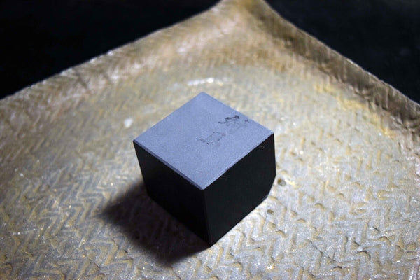 Japanese Natural Whetstone Tsushima Black Nagura 273g from Nagasaki Pref. *F/S*