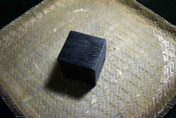 Japanese Natural Whetstone Tsushima Black Nagura 304g from Nagasaki Pref. *F/S*