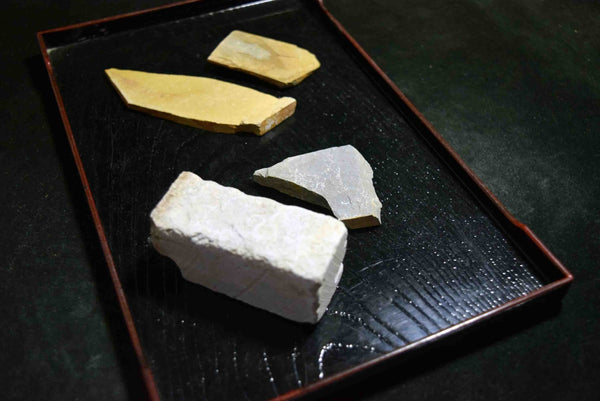 Japanese Natural Whetstone Sword’s Jito ( Narutaki ) & Hato ( Uchigumori) 196g