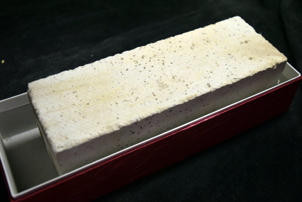 ●*Rare!* Japanese Natural Whetstone Numata-to *Chunk* 2150g Grit 1500+ Gunma 5.16