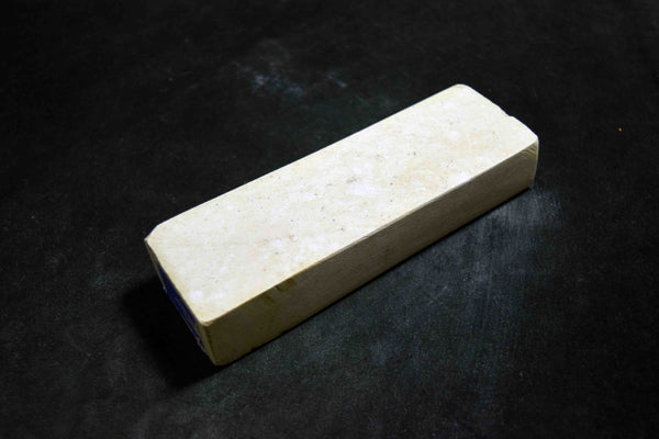●Japanese Natural Whetstone *Rare* Tozawa - to  434g from Gunma Pref. Japan F/S 5.23