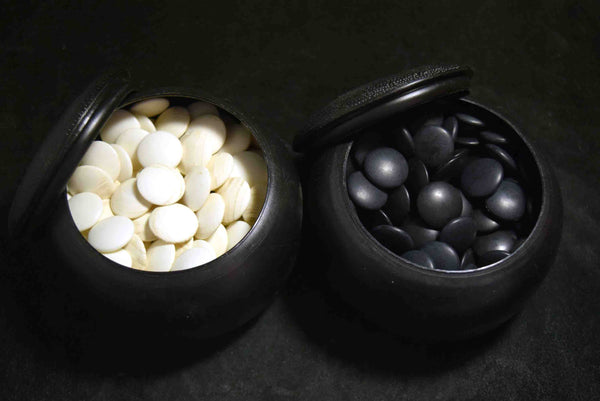 ●Vintage Japanese Go Game Set – Black & White Stones with Bowls – Showa Retro 165 - 5.18