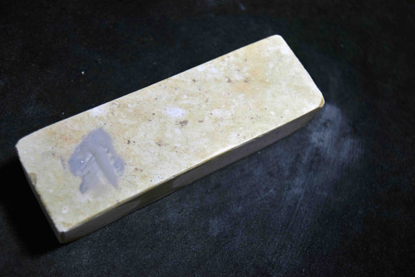 ●Japanese Natural Whetstone *Rare* Tozawa - to  434g from Gunma Pref. Japan F/S 5.23