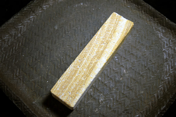 ●Japanese Natural Whetstone Natsuya-to Grit 800 404g from Iwate Pref. Japan F/S 5.16