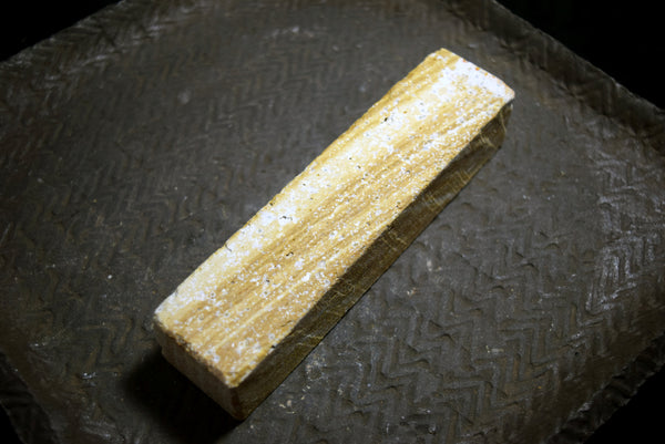 ●Japanese Natural Whetstone Natsuya-to Grit 800 404g from Iwate Pref. Japan F/S 5.16