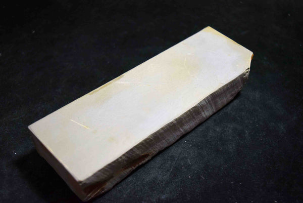 ●Japanese Natural Whetstone Nakayama Kurumaguchi Lv.4.5- 817g from Japan 5.10