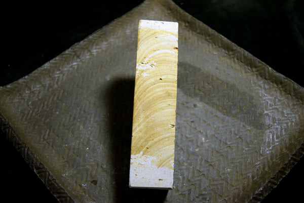 ●Japanese Natural Whetstone Natsuya-to Grit 1000 417g from Iwate Pref. Japan F/S 5.16