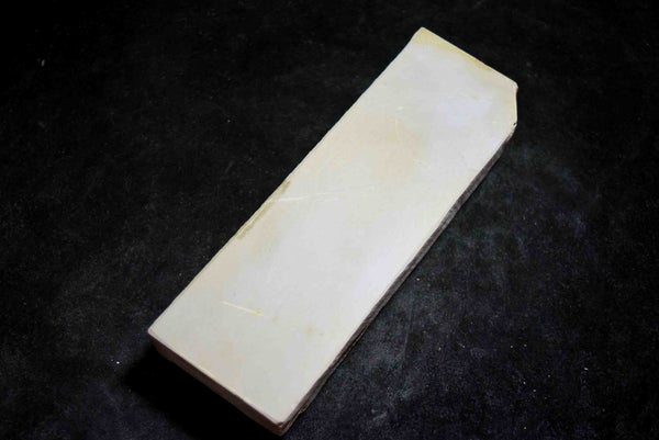●Japanese Natural Whetstone Nakayama Kurumaguchi Lv.4.5- 817g from Japan 5.10