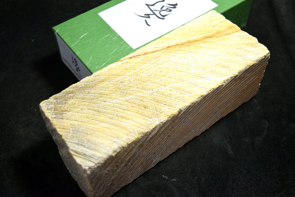 ●Japanese Natural Whetstone Natsuya-to Grit 800 2427g from Iwate Pref. Japan 5.23