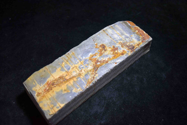●Japanese Natural Whetstone Nakayama Kurumaguchi Lv.4.5- 817g from Japan 5.10