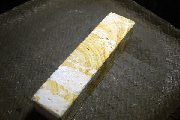 ●Japanese Natural Whetstone Natsuya-to Grit 1000 417g from Iwate Pref. Japan F/S 5.16