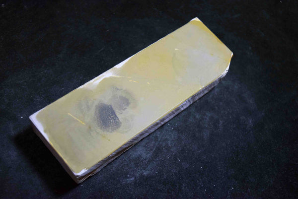 ●Japanese Natural Whetstone Nakayama Kurumaguchi Lv.4.5- 817g from Japan 5.10