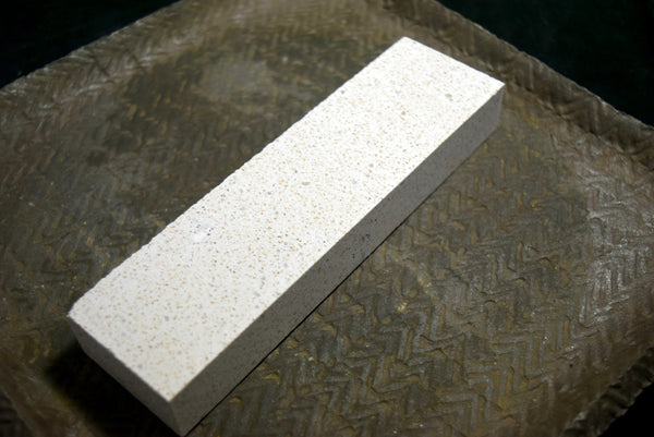 ●Japanese Natural Whetstone Shiro Amakusa 553g - Grit 2000 from Kumamoto F/S 5.16