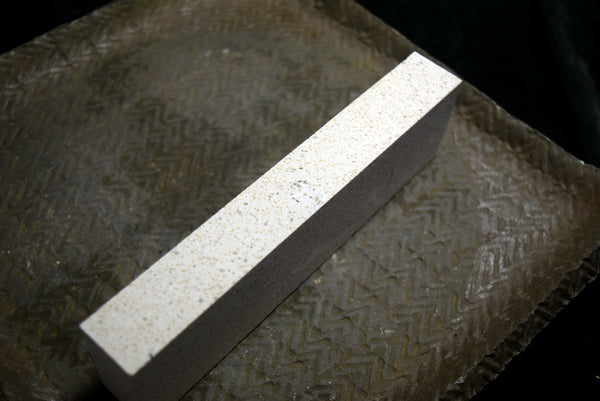 ●Japanese Natural Whetstone Shiro Amakusa 553g - Grit 2000 from Kumamoto F/S 5.16