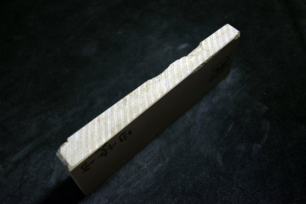 ●Japanese Natural Whetstone Shohonyama Momijiyama Namito 429g Kyoto for razor 5.23