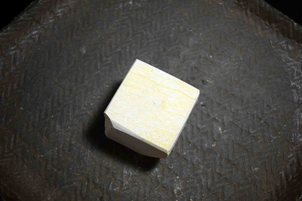 ●Japanese Natural Whetstone Mikawa Chu Nagura 173g from Aichi Pref. Japan 5.10
