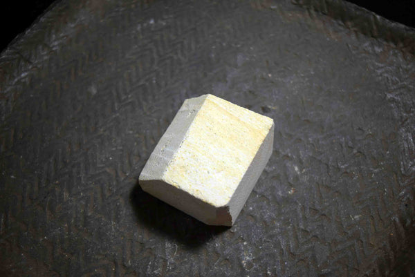 ●Japanese Natural Whetstone Mikawa Chu Nagura 173g from Aichi Pref. Japan 5.10