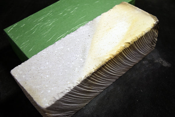 ●Japanese Natural Whetstone Natsuya- Ebisu - to Grit 2000- 2300g Iwate Pref. 6.06