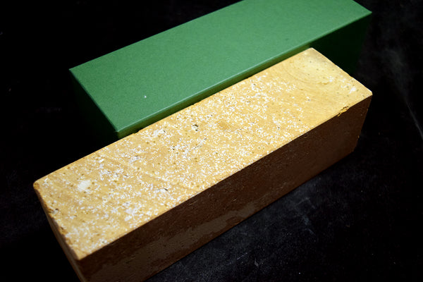 ●Japanese Natural Whetstone Natsuya-to Grit 800 1792g from Iwate Pref. Japan 6.13