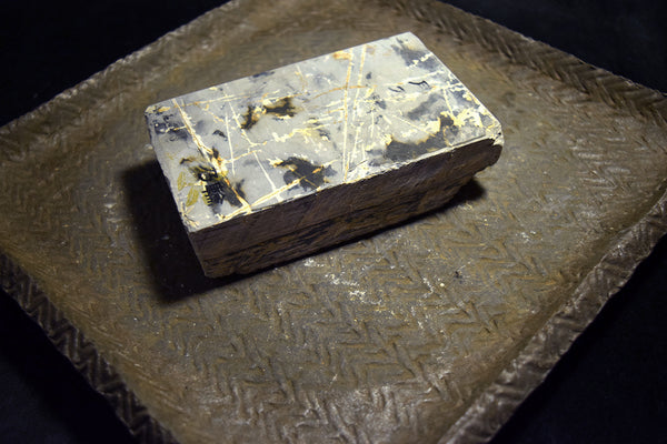 ●Japanese Natural Whetstone *Rare* Shohonyama Tsukinowa Karasu 779g from Kyoto 6.20