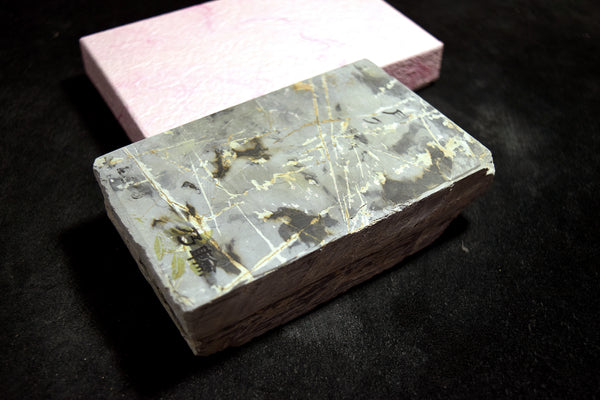 ●Japanese Natural Whetstone *Rare* Shohonyama Tsukinowa Karasu 779g from Kyoto 6.20