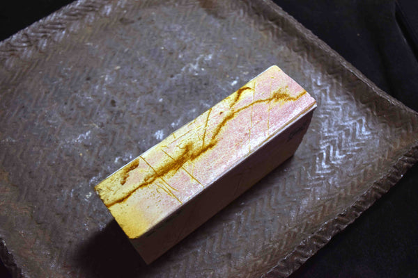 ●Japanese Natural Whetstone *Rare* Small Yaginoshima Renge Suita 621g from Kyoto 6.27