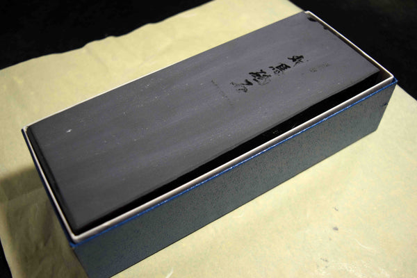 ●Japanese Natural Whetstone Tsushima Black 30'Size+ *Chunk* 2179g Nagasaki Pref.7.18