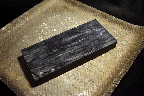●Japanese Natural Whetstone *Finer* Tsushima Black 689g Nagasaki Pref. 7.11