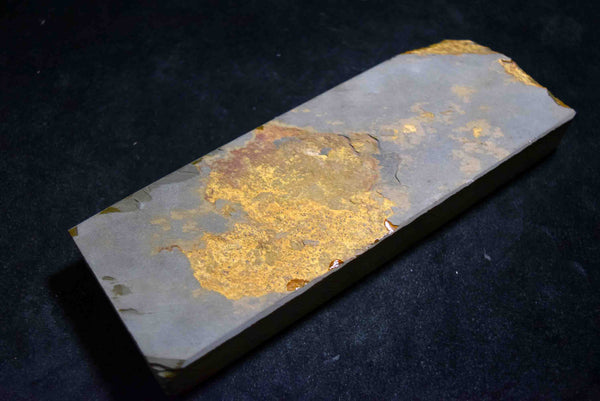 ●Japanese Natural Whetstone *Vintage* Hard Narutaki Namito 60' Size 910g from Kyoto 7.24