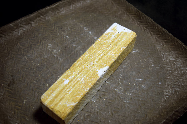●Japanese Natural Whetstone Natsuya-to Grit 1000 409g from Iwate Pref. Japan F/S 7.11