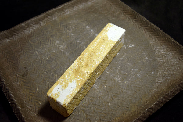 ●Japanese Natural Whetstone Natsuya-to Grit 1000 409g from Iwate Pref. Japan F/S 7.11