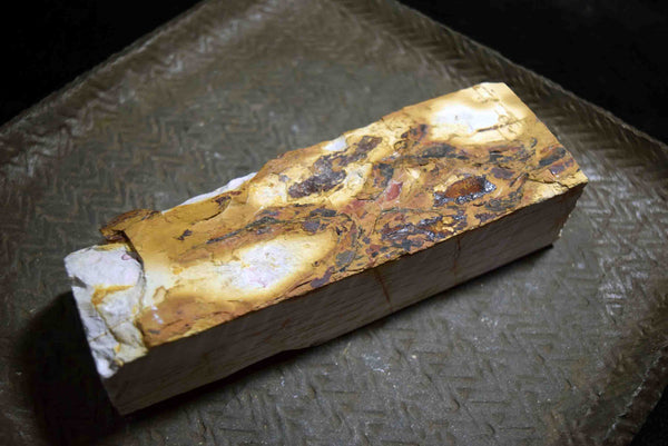●Japanese Natural Whetstone Hideriyama Shiro (White) Suita 871g from Kyoto 7.24