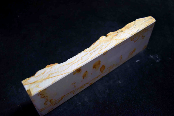 ●Natural Whetstone Hideriyama Shiro (White) Suita 833g from Kyoto 7.20