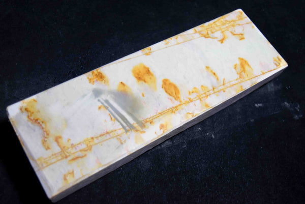 ●Natural Whetstone Hideriyama Shiro (White) Suita 833g from Kyoto 7.20