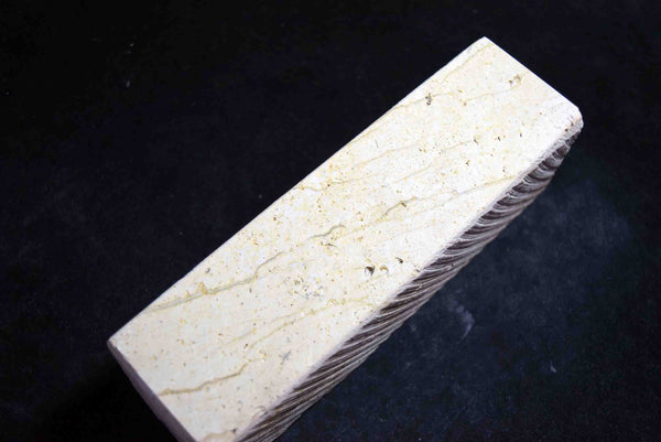 ●Japanese Natural Whetstone *Vintage* Binsui 1784g - Grit 2000 from Kumamoto pref. Japan 7.18