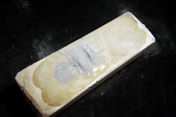 ●Japanese Natural Whetstone *Rare* Tozawa - to  452g from Gunma Pref. Japan F/S 8.01
