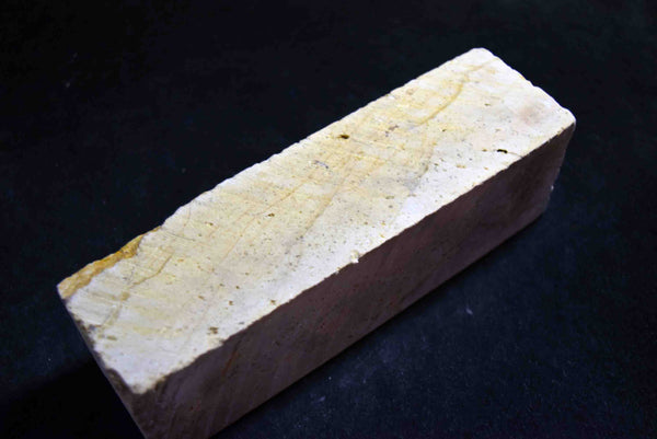 ●Japanese Natural Whetstone *Vintage* Binsui 1784g - Grit 2000 from Kumamoto pref. Japan 7.18