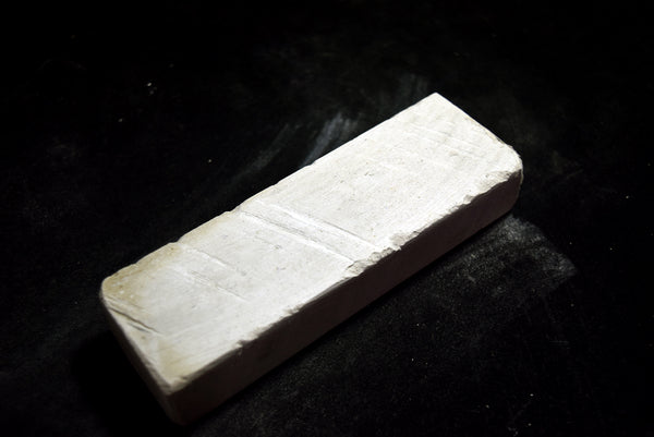 ●Japanese Natural Whetstone *Rare* Tozawa - to  433g from Gunma Pref. Japan F/S 8.01