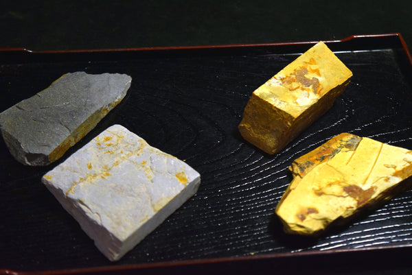 ●Japanese Natural Whetstone Sword’s Jizuya ( Narutaki ) & Hazuya ( Uchigumori) 303g 8.08