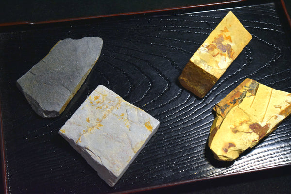 ●Japanese Natural Whetstone Sword’s Jizuya ( Narutaki ) & Hazuya ( Uchigumori) 303g 8.08