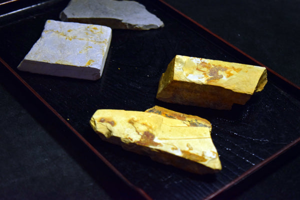 ●Japanese Natural Whetstone Sword’s Jizuya ( Narutaki ) & Hazuya ( Uchigumori) 303g 8.08