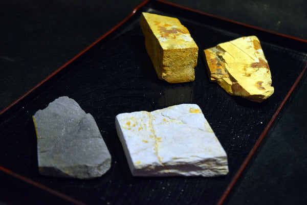 ●Japanese Natural Whetstone Sword’s Jizuya ( Narutaki ) & Hazuya ( Uchigumori) 303g 8.08