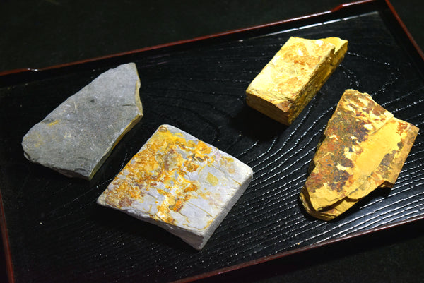 ●Japanese Natural Whetstone Sword’s Jizuya ( Narutaki ) & Hazuya ( Uchigumori) 303g 8.08