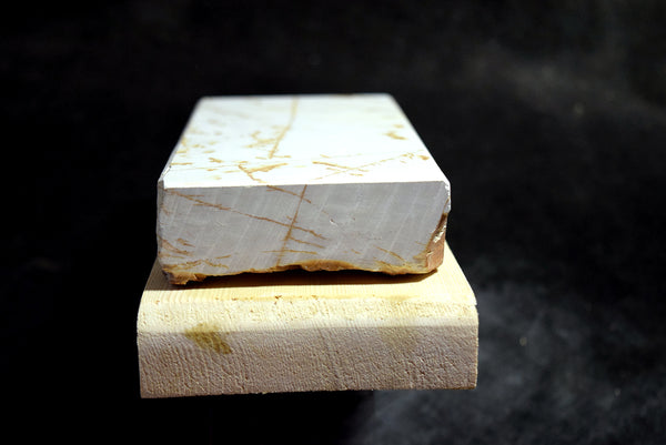 ●Japanese Natural Whetstone Ohira Shiro Suita w/ wooden base 832g from Kyoto 8.15