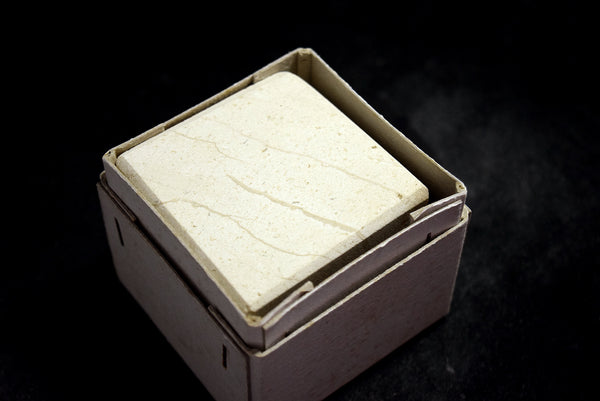 ●Japanese Natural Whetstone Vintage Binsui Nagura 458g - Grit 2000- from Kumamoto pref. Japan 8.22