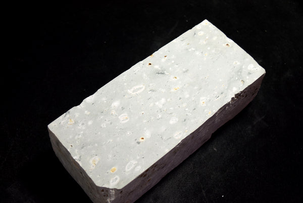 ●Japanese Natural Whetstone Igarashi - to Grit 2000+ 1600g from Niigata Pref. 8.29