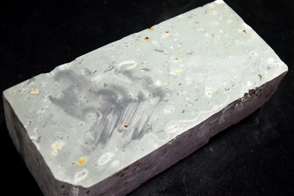 ●Japanese Natural Whetstone Igarashi - to Grit 2000+ 1600g from Niigata Pref. 8.29