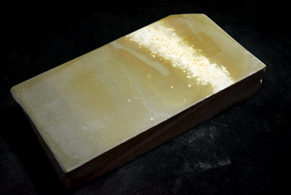 ●Japanese Natural Whetstone Nakayama Inojiriguchi Hon Suita Dai Gokujo 696g 8.22