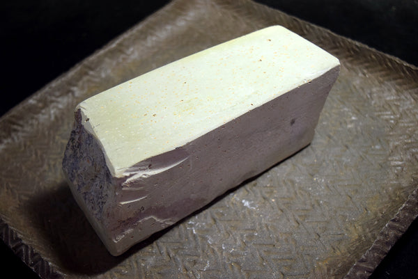 ●Japanese Natural Whetstone Gray Kaisei -to ( Kazama ) 1276g #3000 for Sword 9.07
